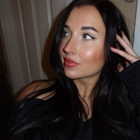 Meet your Posher, Haley - Picture 6 of 6